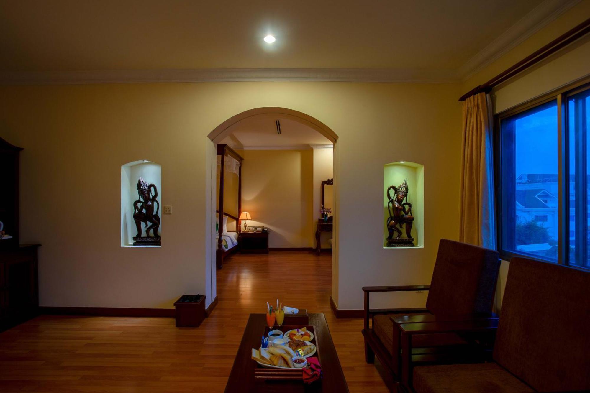 Angkor Holiday Hotel Siem Reap Esterno foto